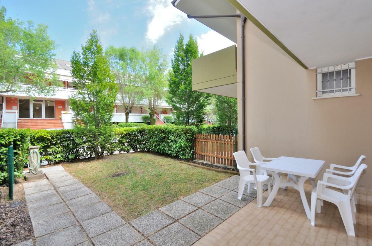 Condominio Acquarius Bibione Exterior foto